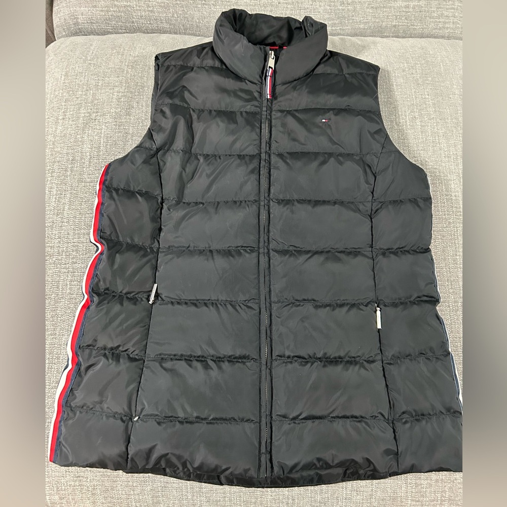 Tommy Hilfiger Women’s Black Puffer Vest